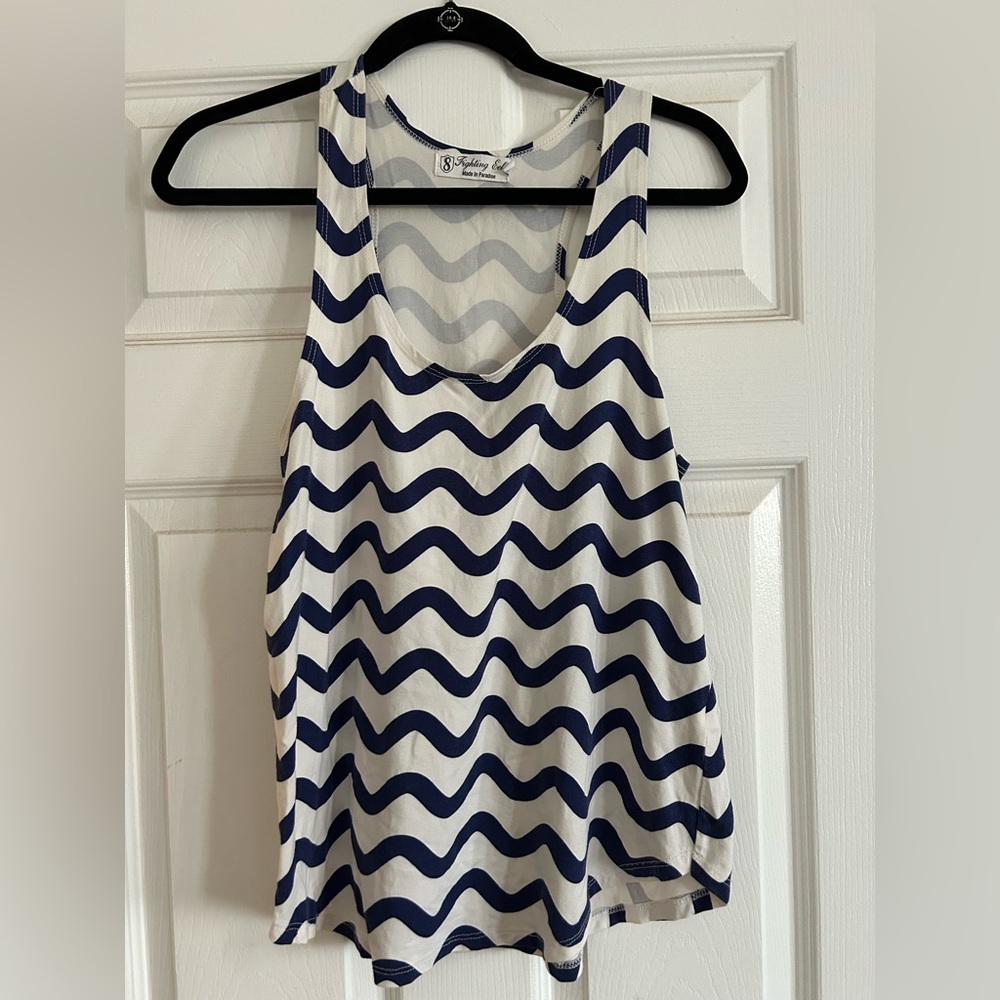 Blue and White Wave Pattern Tank Top (fighting eel)